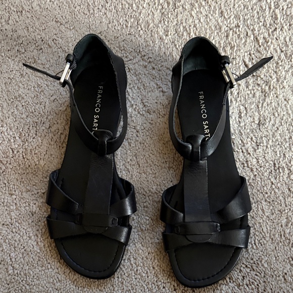 Franco Sarto Black Strappy Sandals New 7.5 - Picture 2 of 5